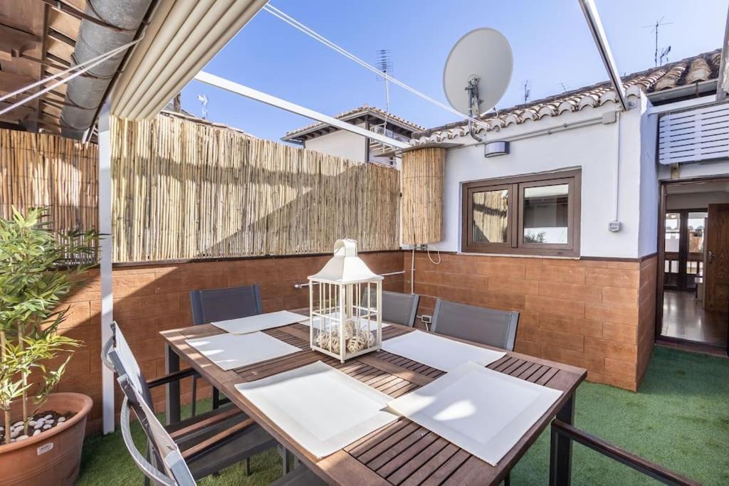Apartamento Con Terraza A 4 Minutos De La Catedral غرناطة المظهر الخارجي الصورة