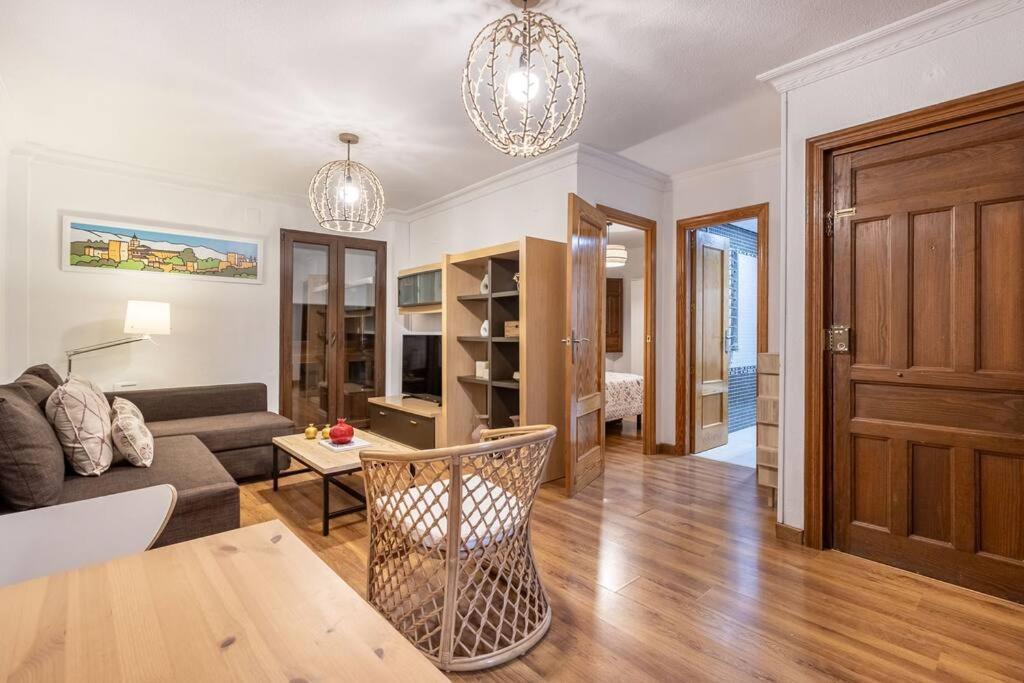 Apartamento Con Terraza A 4 Minutos De La Catedral غرناطة المظهر الخارجي الصورة