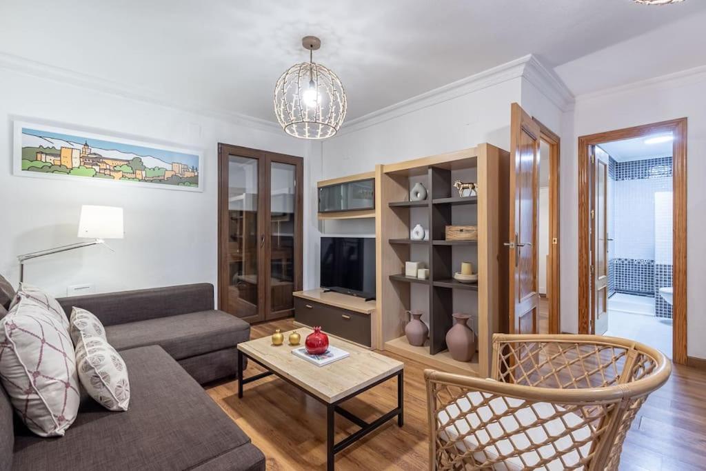 Apartamento Con Terraza A 4 Minutos De La Catedral غرناطة المظهر الخارجي الصورة