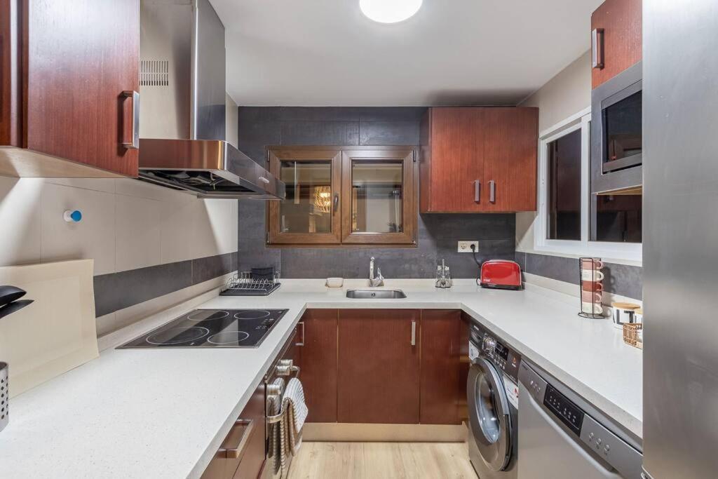 Apartamento Con Terraza A 4 Minutos De La Catedral غرناطة المظهر الخارجي الصورة