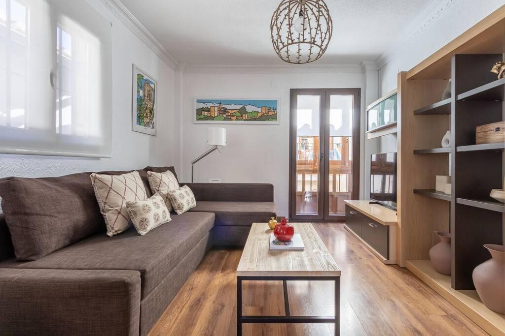 Apartamento Con Terraza A 4 Minutos De La Catedral غرناطة المظهر الخارجي الصورة